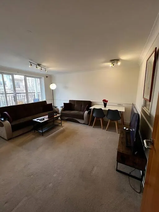 Stylish One Bedroom Flat Furnished London 0*,  United Kingdom