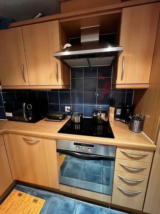 Stylish One Bedroom Flat Furnished London